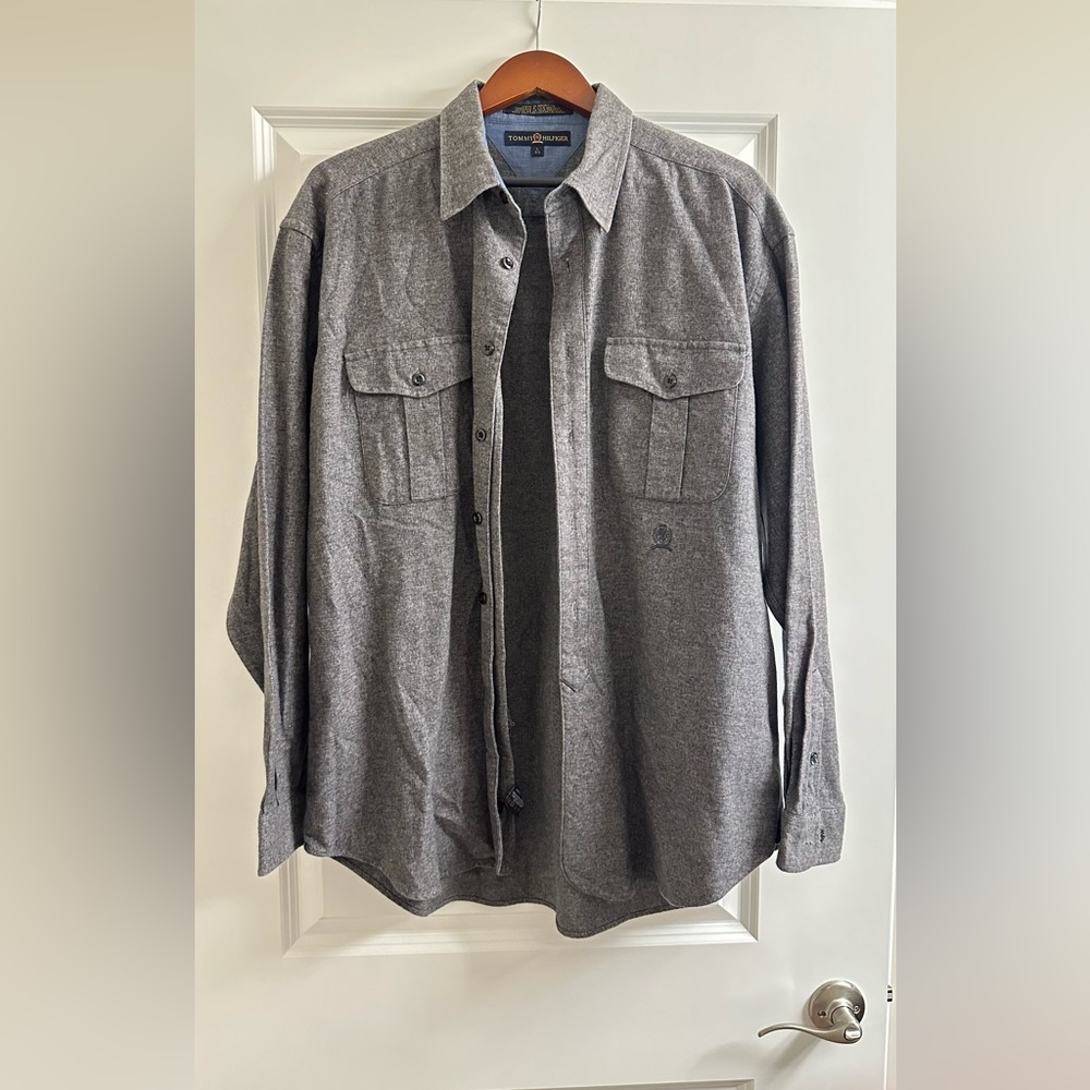 LIKE NEW Vintage Tommy Hilfiger overshirt